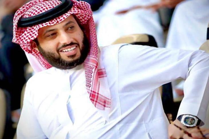 تركي آل الشيخ يعلن مقاضاة محمد شيحة بسبب تصريحات "ملكية بيراميدز"